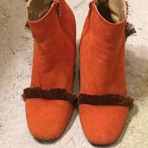 Fabulous faux suede ankle boots, vintage looking. like new